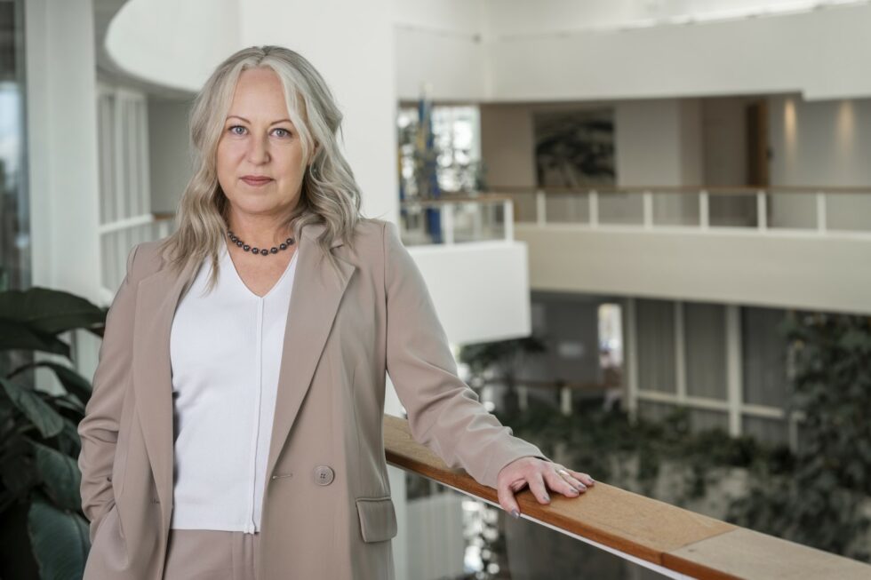 Kerstin Evelius, chef för sektionen för psykiatri och folkhälsa på Sveriges Kommuner och Regioner (SKR). Foto: SKR
